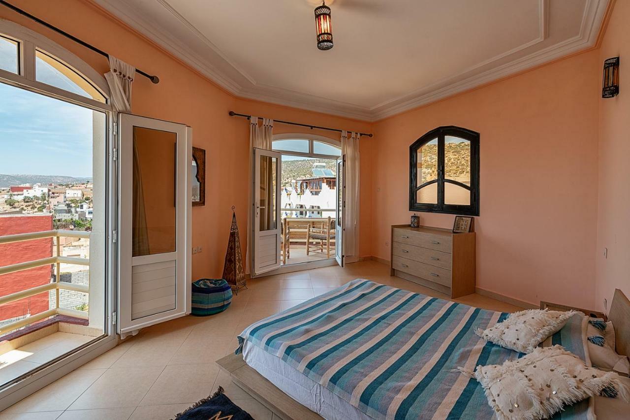 Salt House Morocco - Surf & Yoga Camp Bed and Breakfast Tamraght Exteriör bild